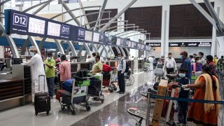 رواتب مطارات عمان