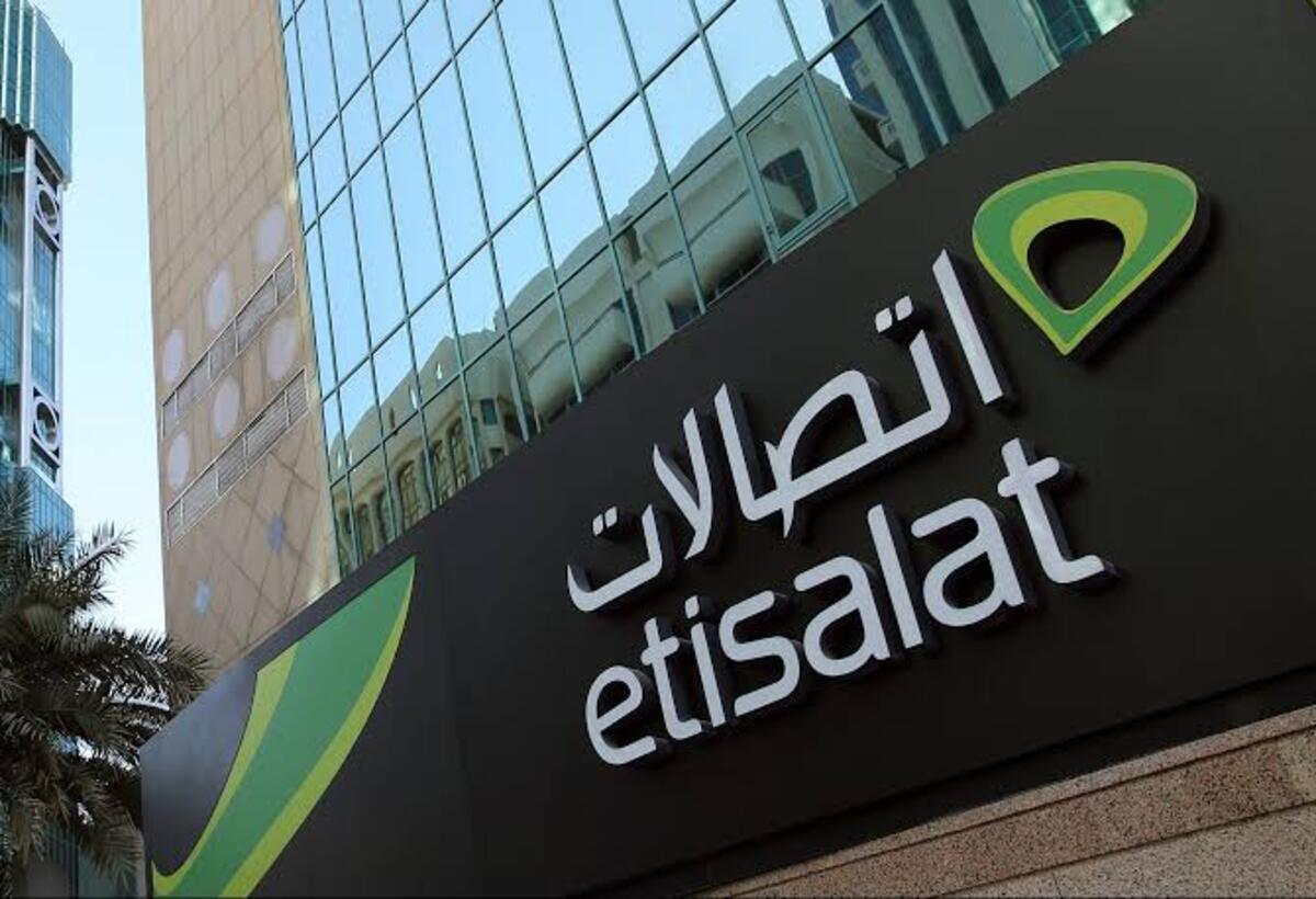 كيفية استلاف رصيد من اتصالات الإمارات 2024 بالخطوات
