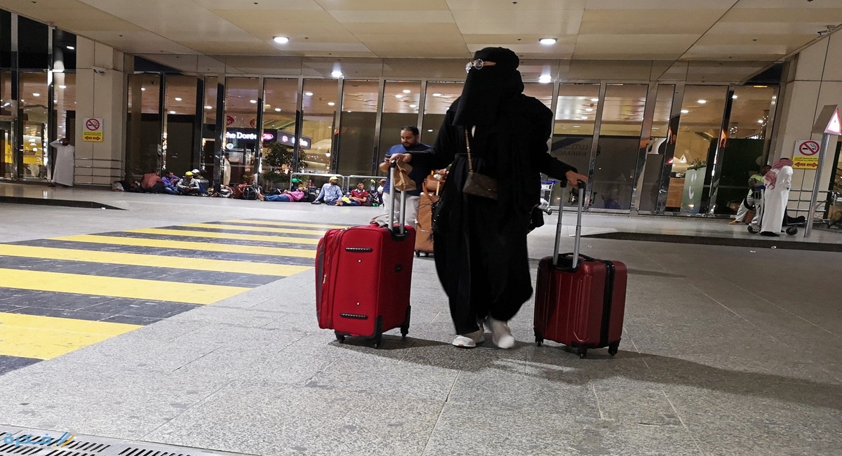 ما هي الشروط الجديدة لسفر النساء إلى السعودية 2024/1446