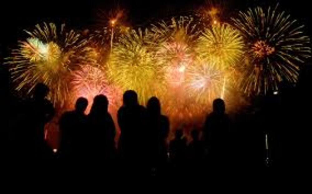 أماكن الألعاب النارية في عجمان ليلة رأس السنة