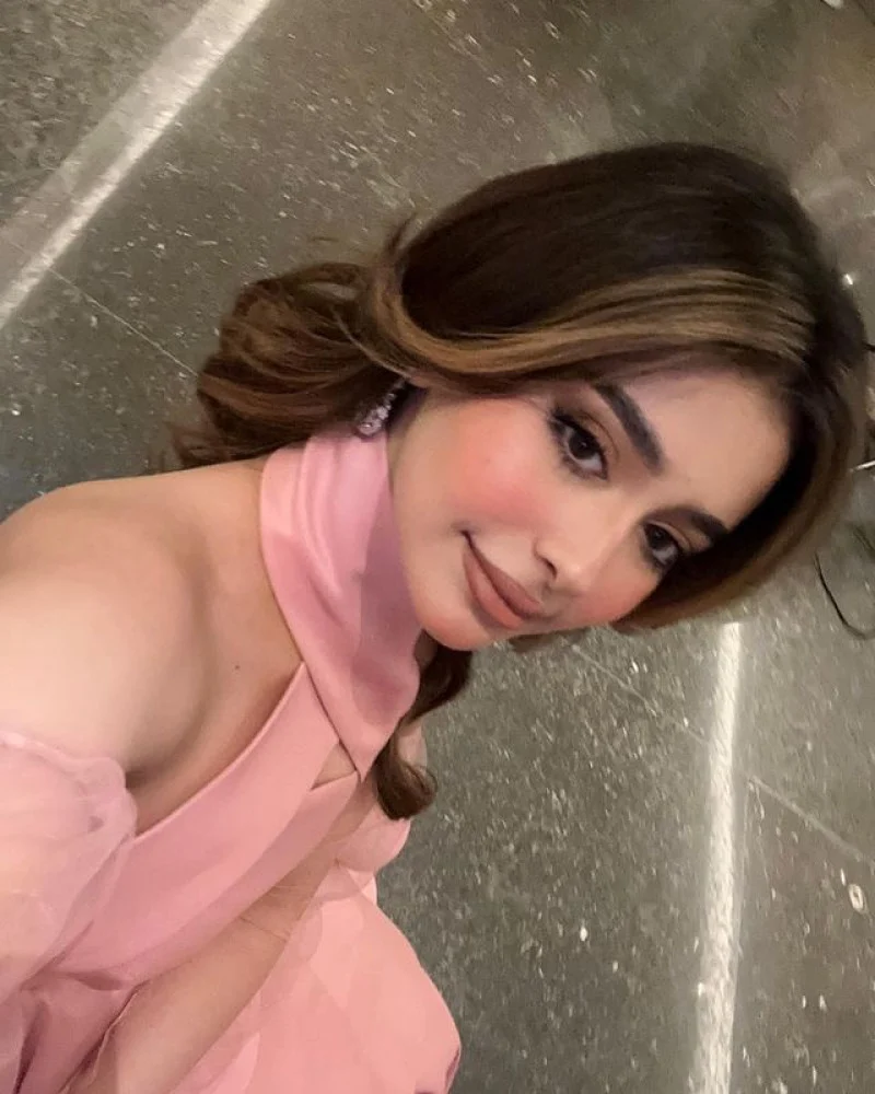مقطع فضيحة لانا أبو عقيل في المالديف
