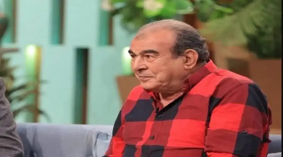 من هو فكري صادق