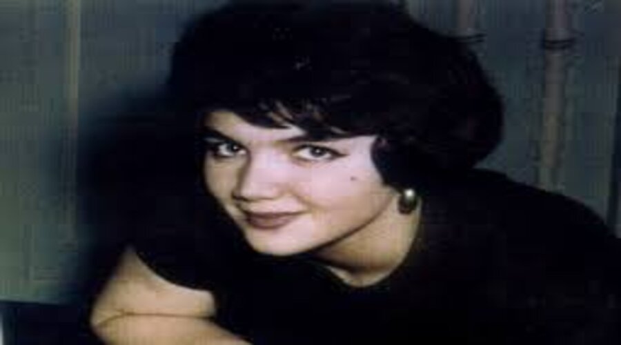 من هي الأميرة منى الصلح