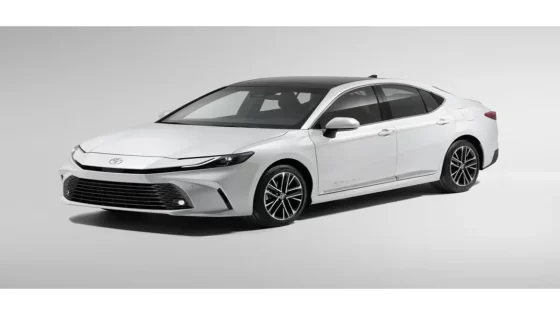 سعر سيارة كامري جراندي موديل 2025 في السعودية