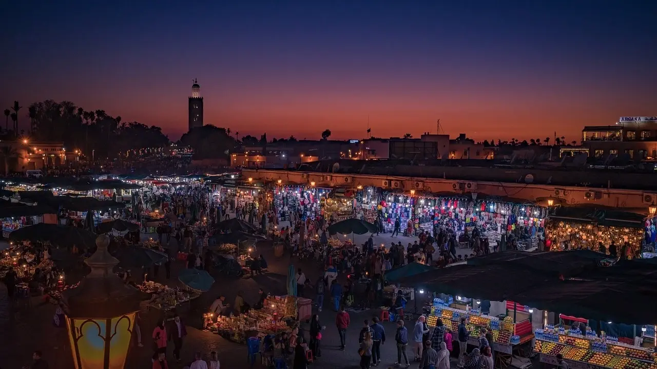 موعد تغيير الساعة في المغرب